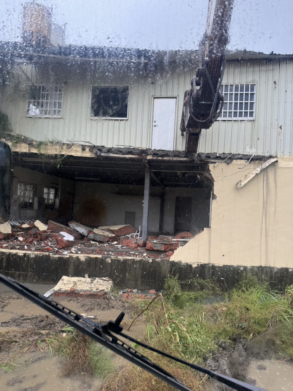 竹北市環北路拆除