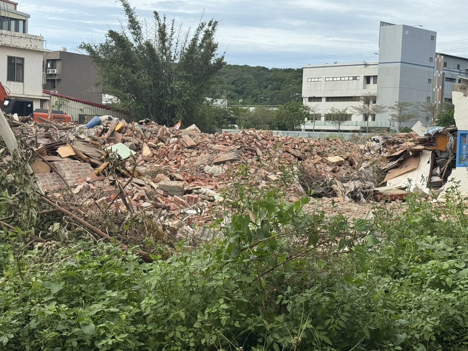 竹北市環北路拆除