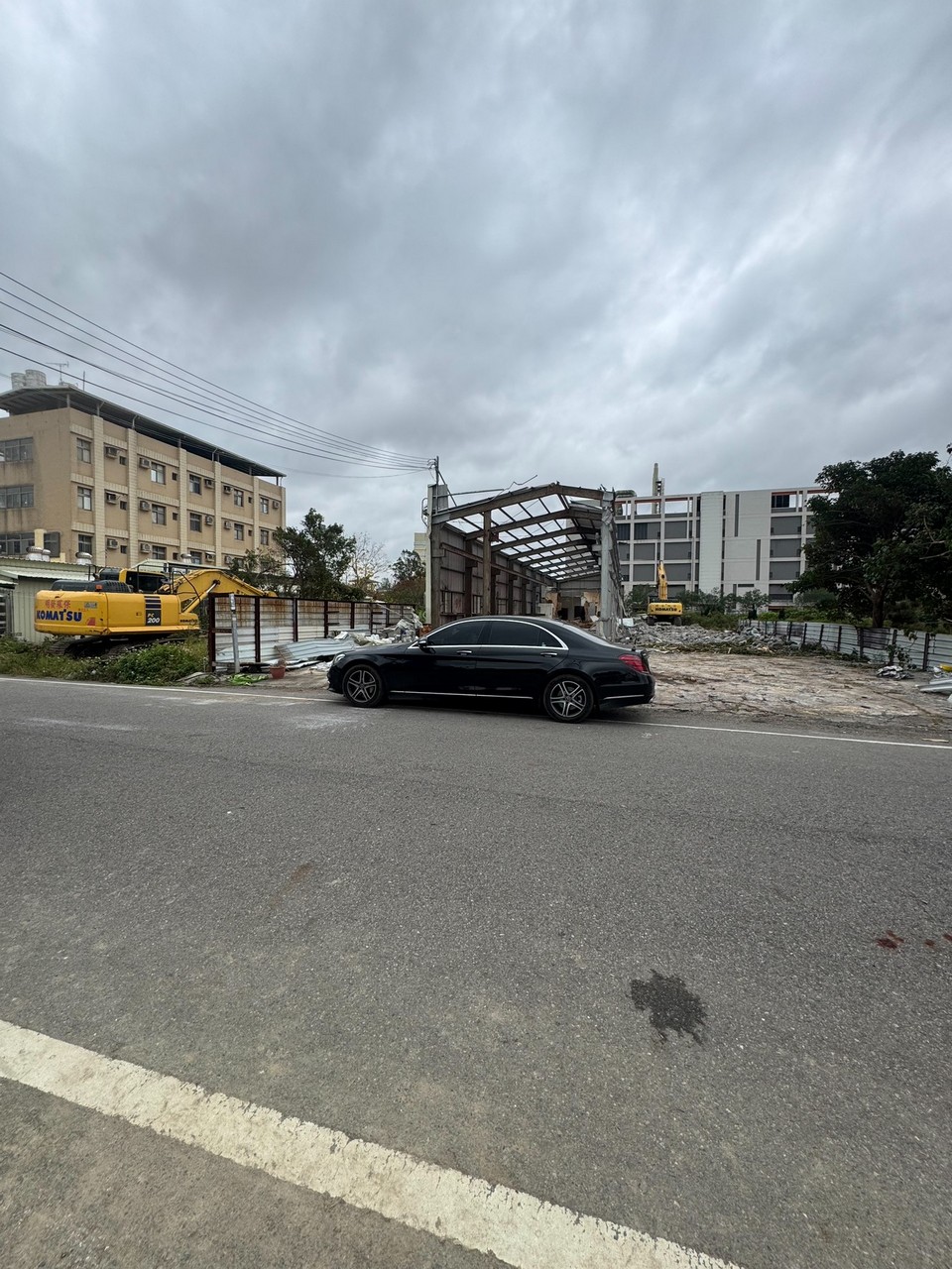 苗栗竹南鐵皮屋整棟拆除水泥塊打除